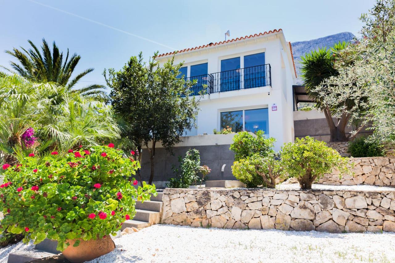 Villa Siesta دينايا المظهر الخارجي الصورة